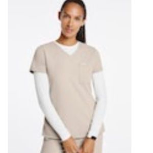 Jaanuu Women’s 3 Pocket V neck Scrub Top